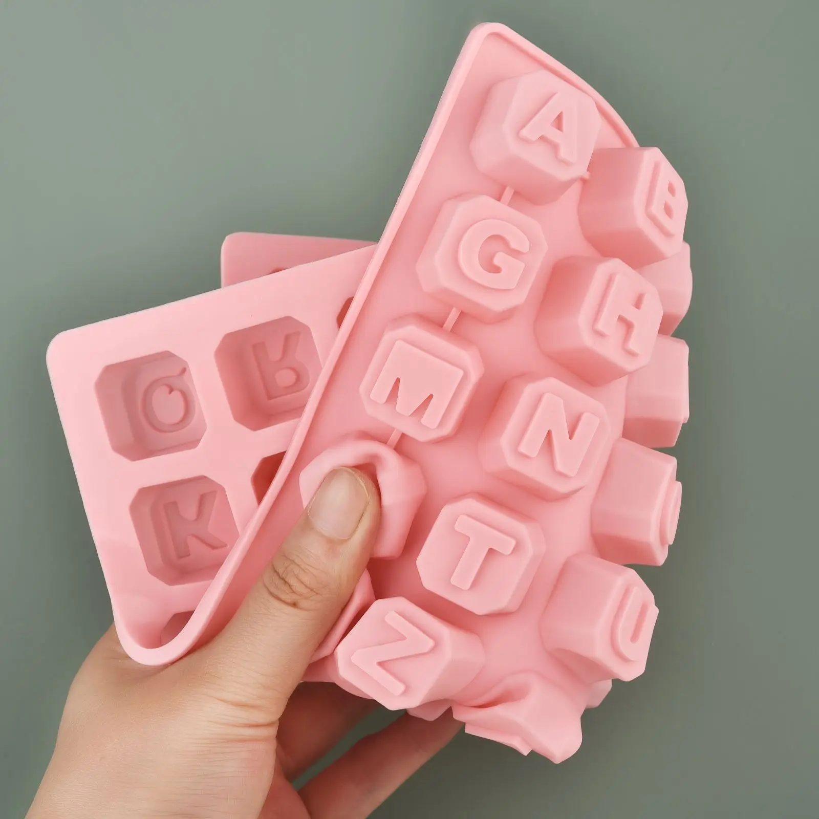 48 Letter Enghish Alphabet let - Soap Making Kit recension och pris